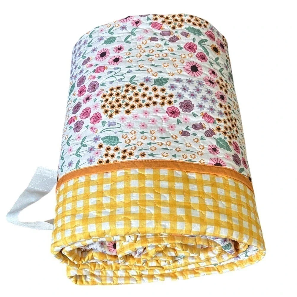 The Big One Kids Flower Checkered 3 Piece Reversible Comforter Quilt Full/Queen